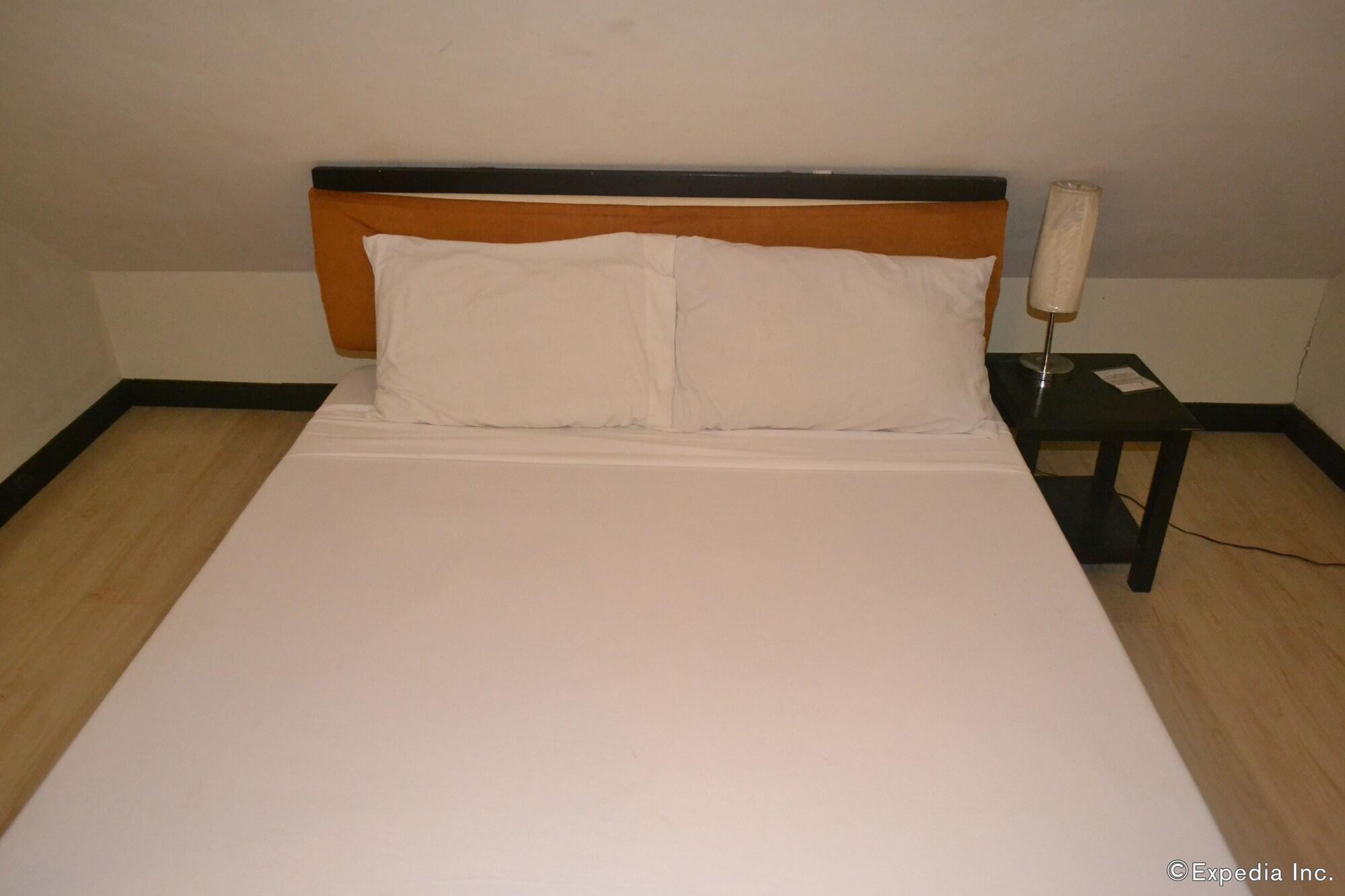 Lancaster Hotel Cebu Lapu-Lapu City Exterior photo
