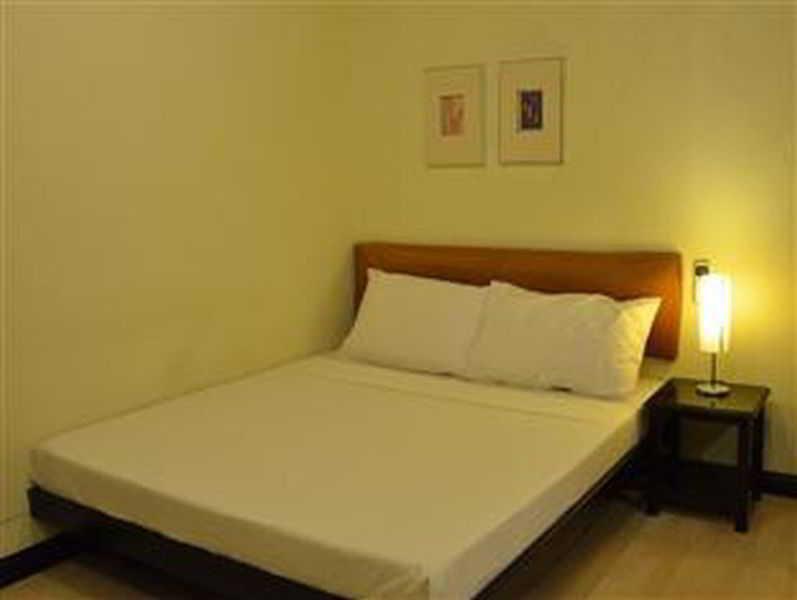 Lancaster Hotel Cebu Lapu-Lapu City Exterior photo