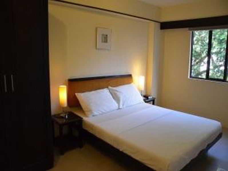 Lancaster Hotel Cebu Lapu-Lapu City Exterior photo